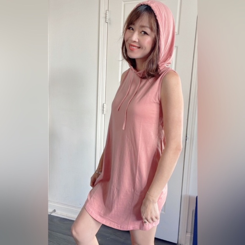 Cozy  Minimalist Sleeveless Hoodie Casual Dress - Picture 3 of 4
